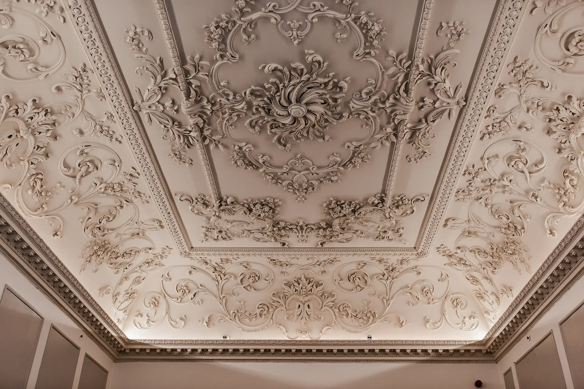 Old Palace Chester Palace Suite Ceiling